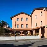 Dall'ongaro Otel