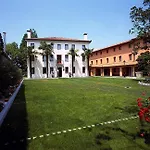 Dall'ongaro Otel