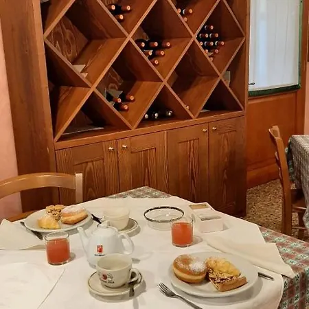 Dall'ongaro Hotell