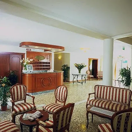 Hotel Dall'ongaro 3*